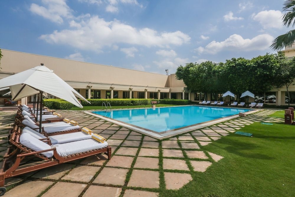 Trident, Agra0