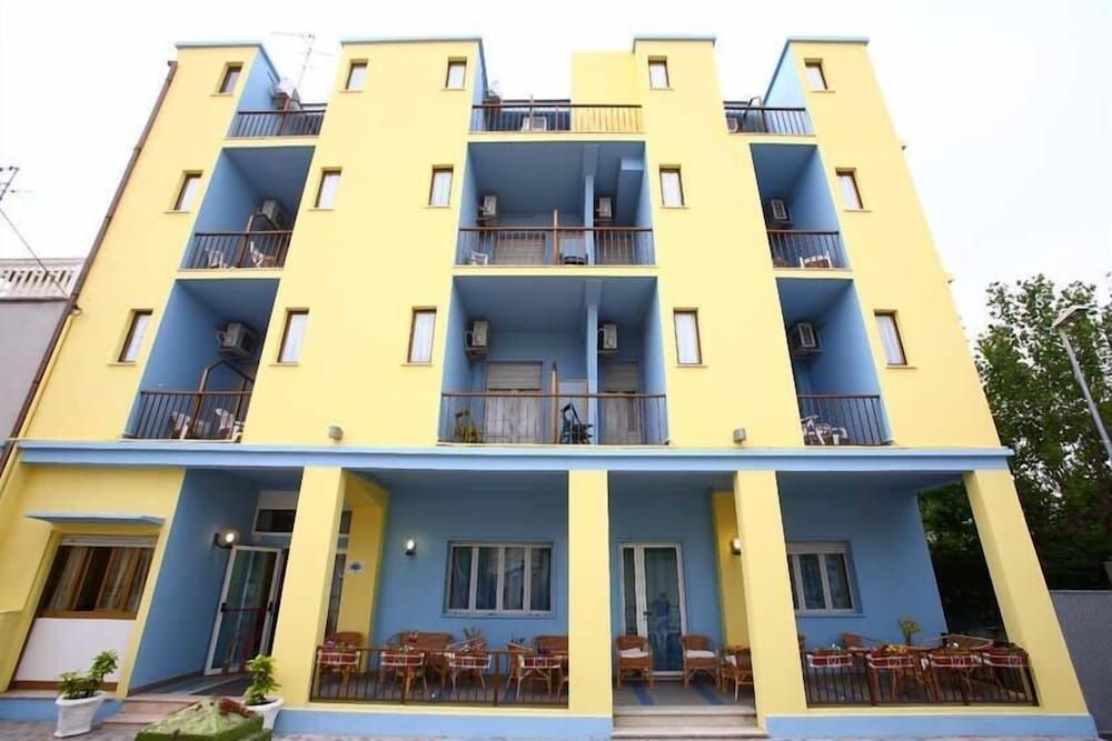 Hotel Miramare0