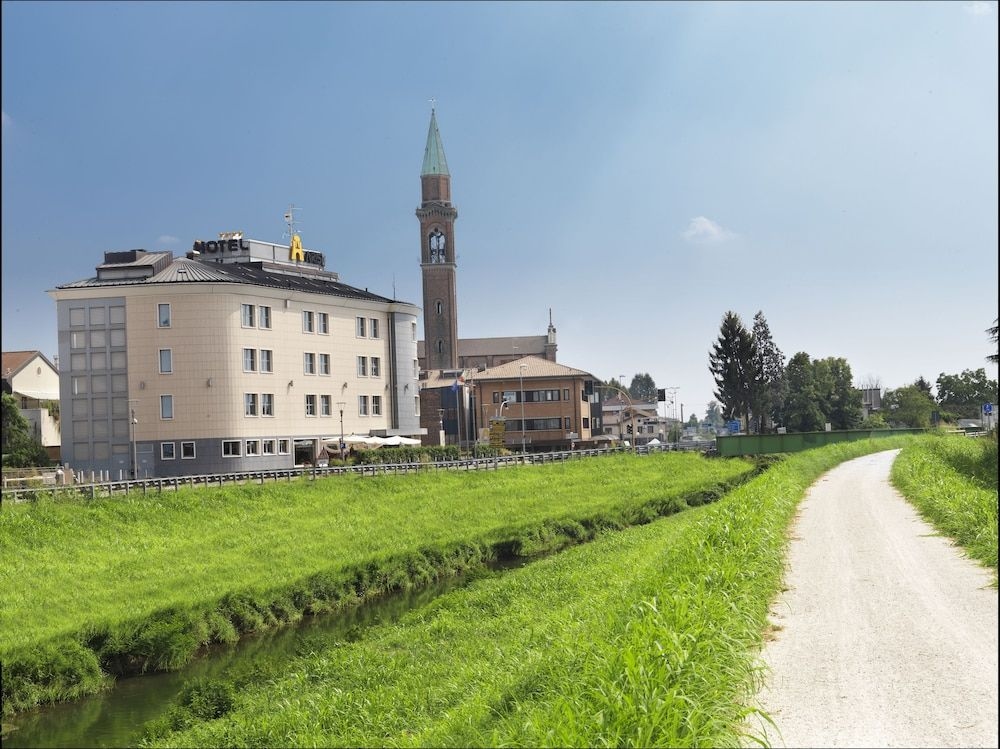 Hotel Ariston2