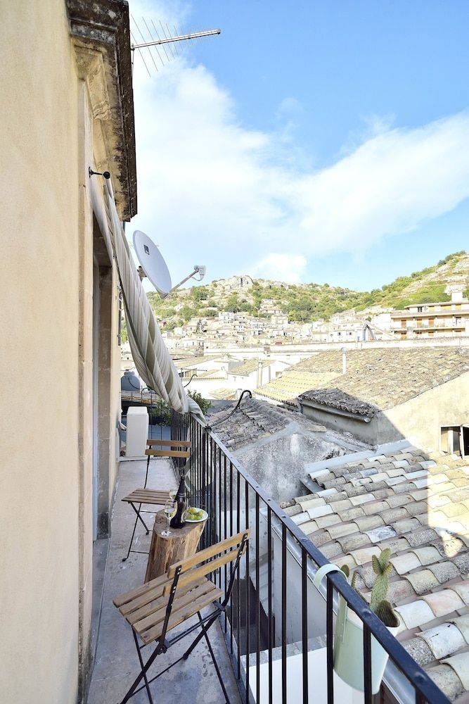 Modica Old Town Rooms4