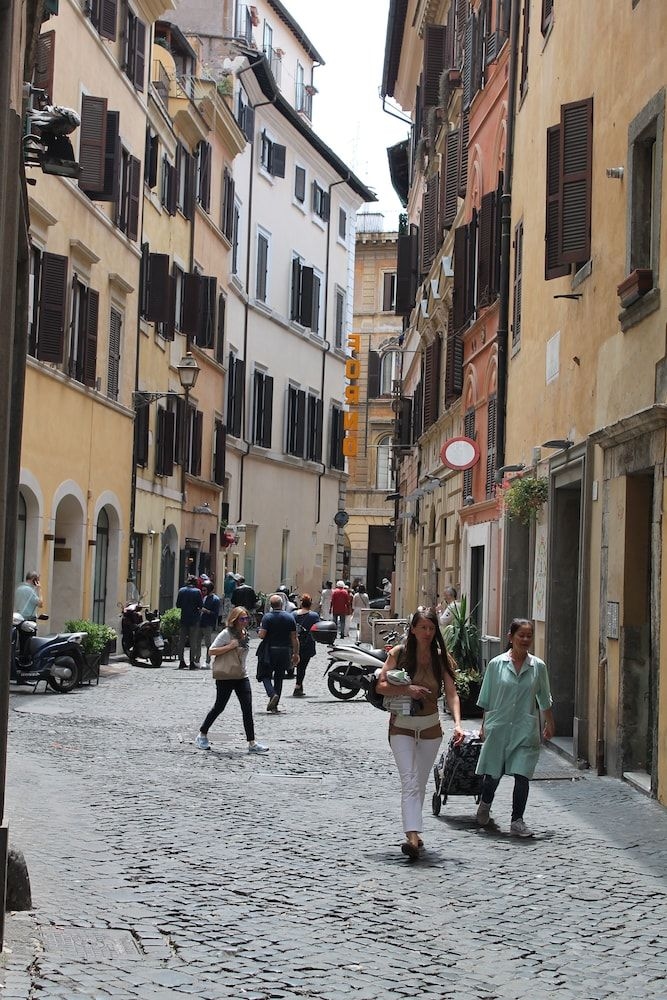 Pomezia0