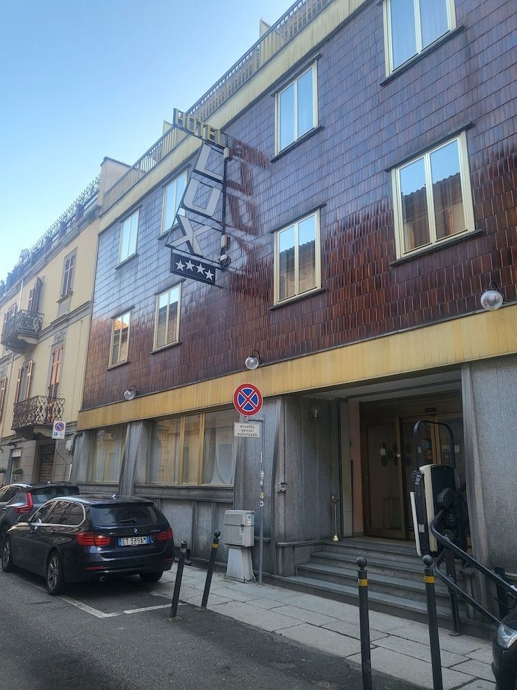 Hotel Lux0