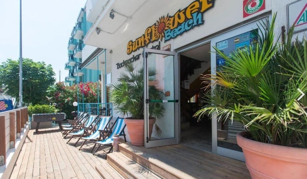 Sunflower Beach - Hostel0