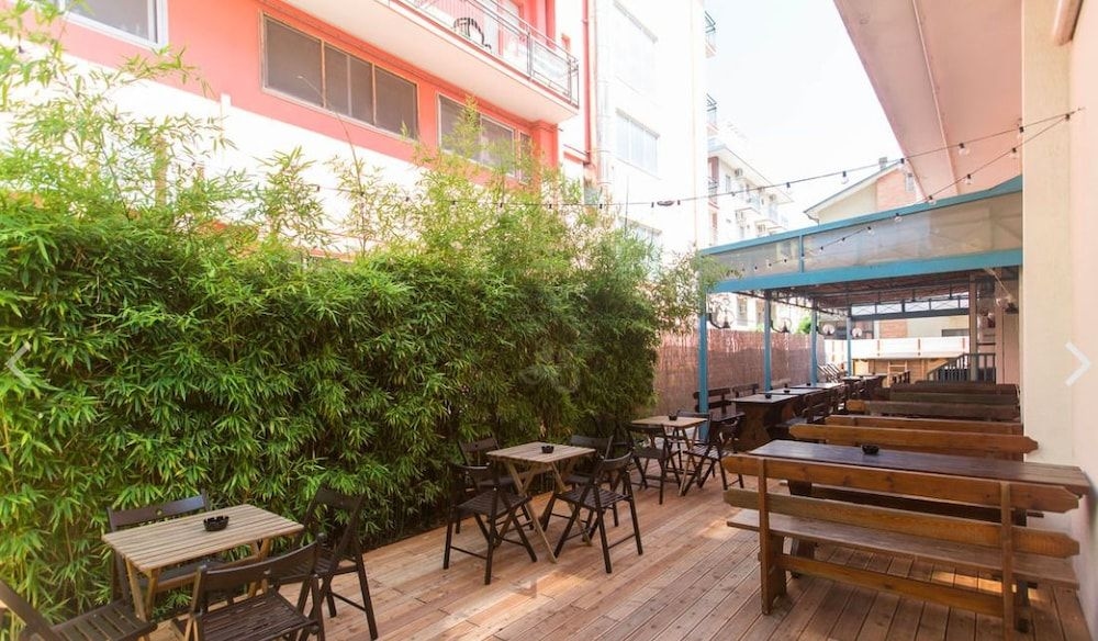 Sunflower Beach - Hostel1