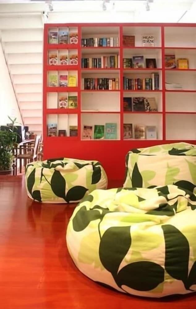 เรด อินน์ คอร์ต (Red Inn Court)4