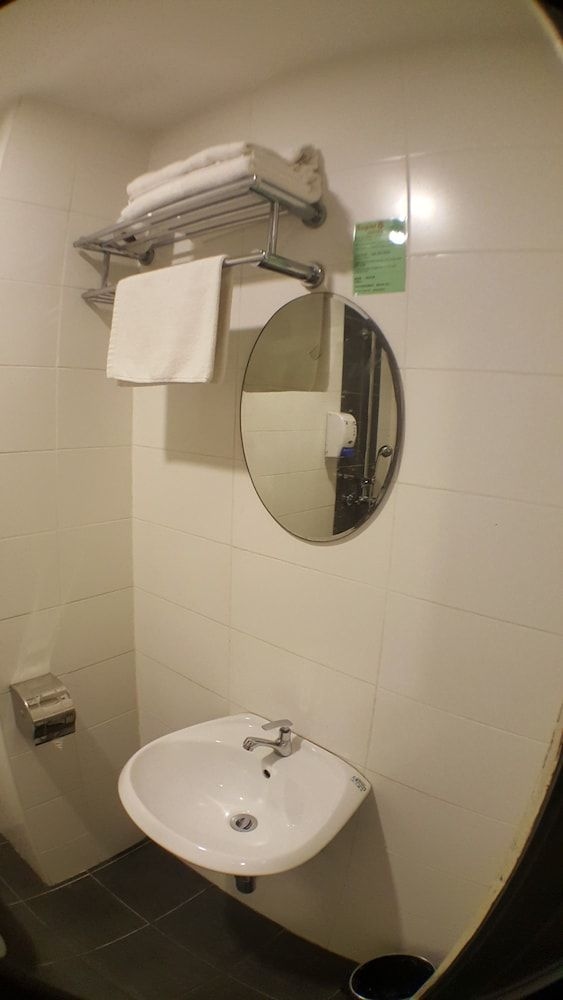 Super 8 Hotel4