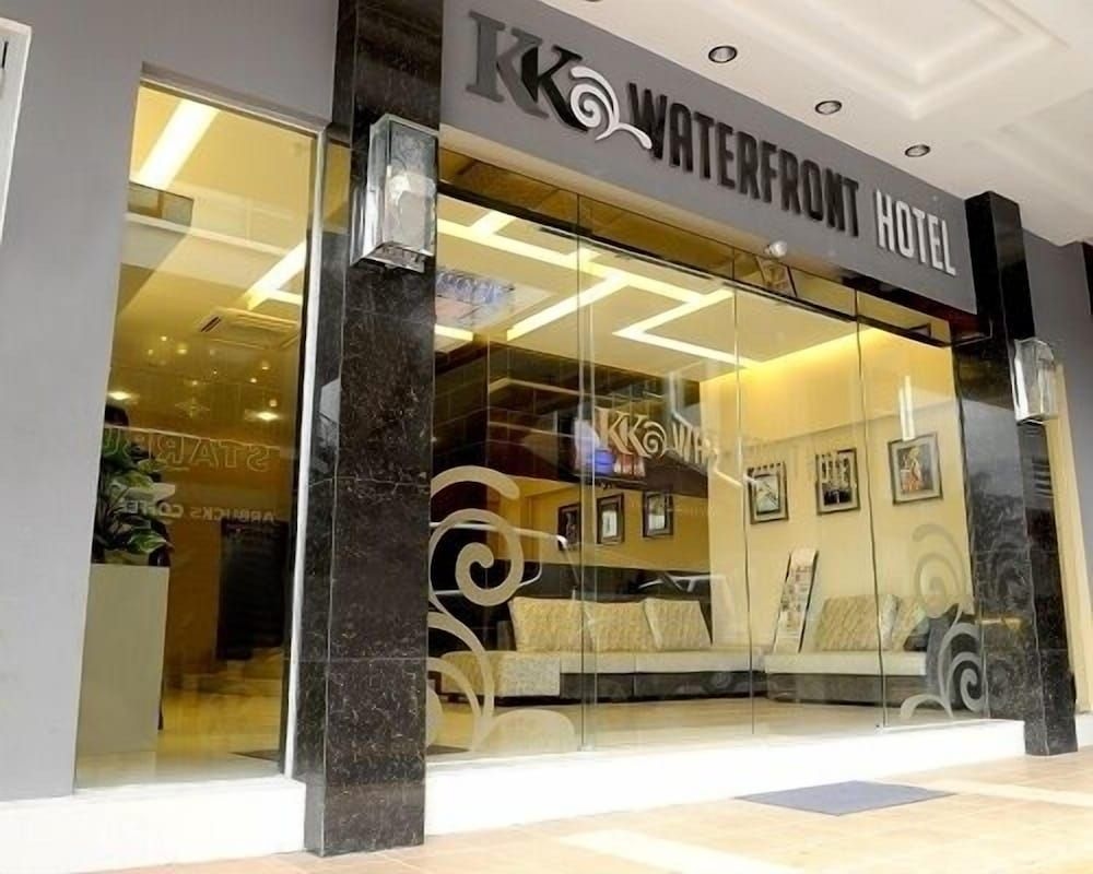 โรงแรมเคเค วอเตอร์ฟรอนท์ (KK Waterfront Hotel)2