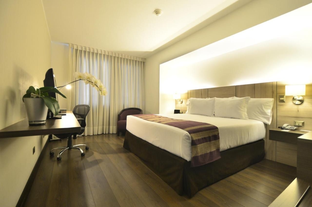 Aku Hotels2