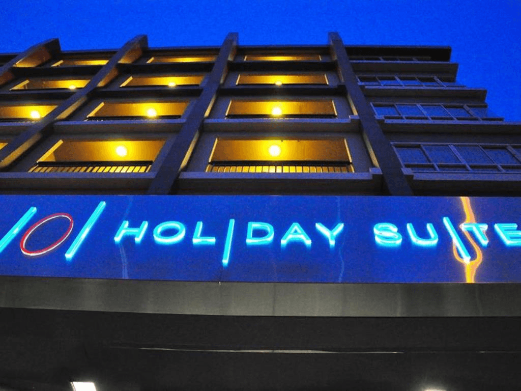 101 ฮอลิเดย์ สวีท (101 Holiday Suite)4