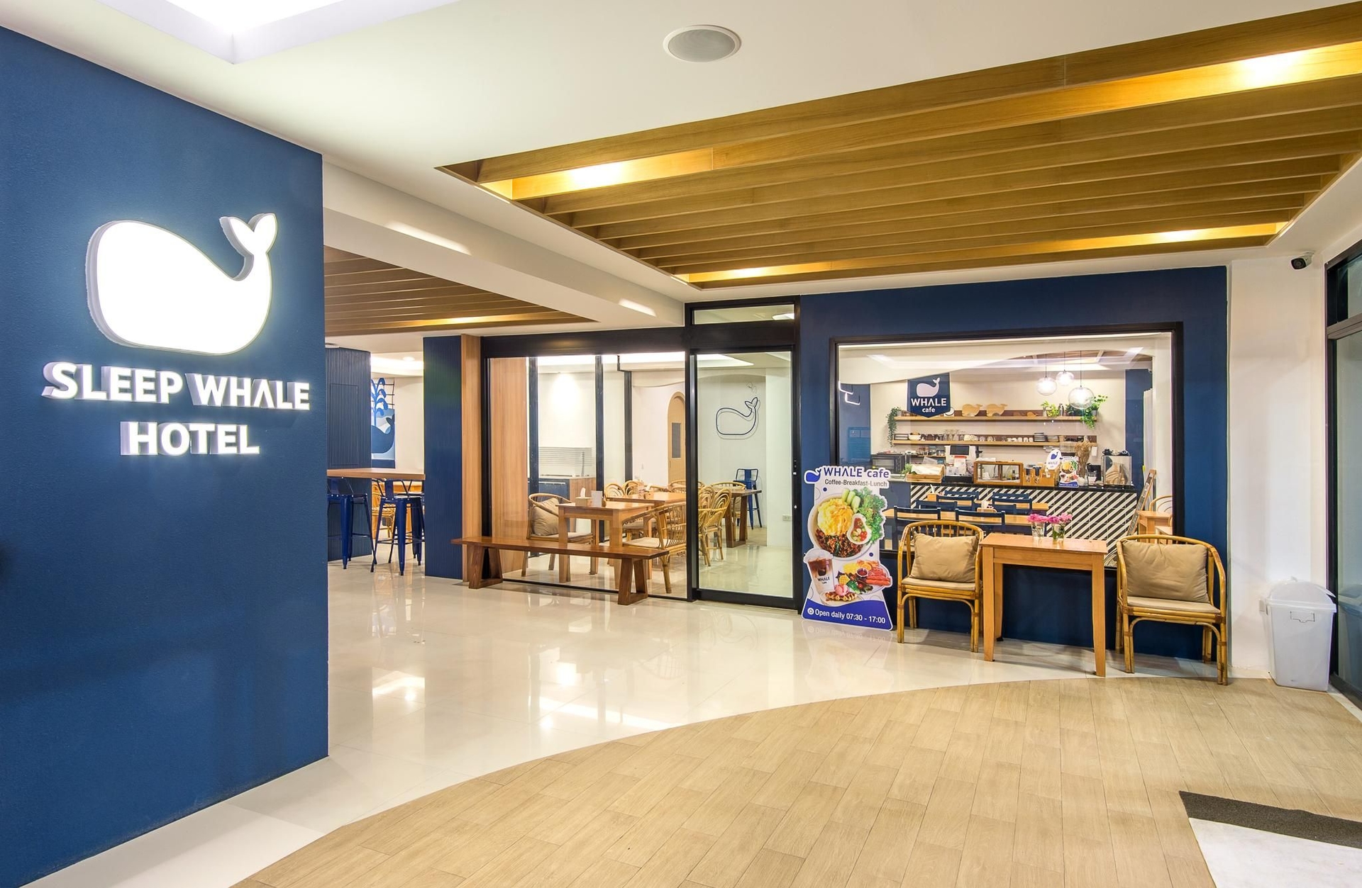 Sleep Whale Hotel1