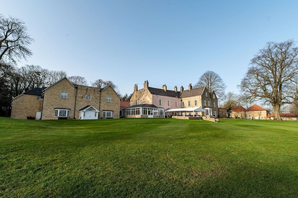 Hall Garth Hotel4