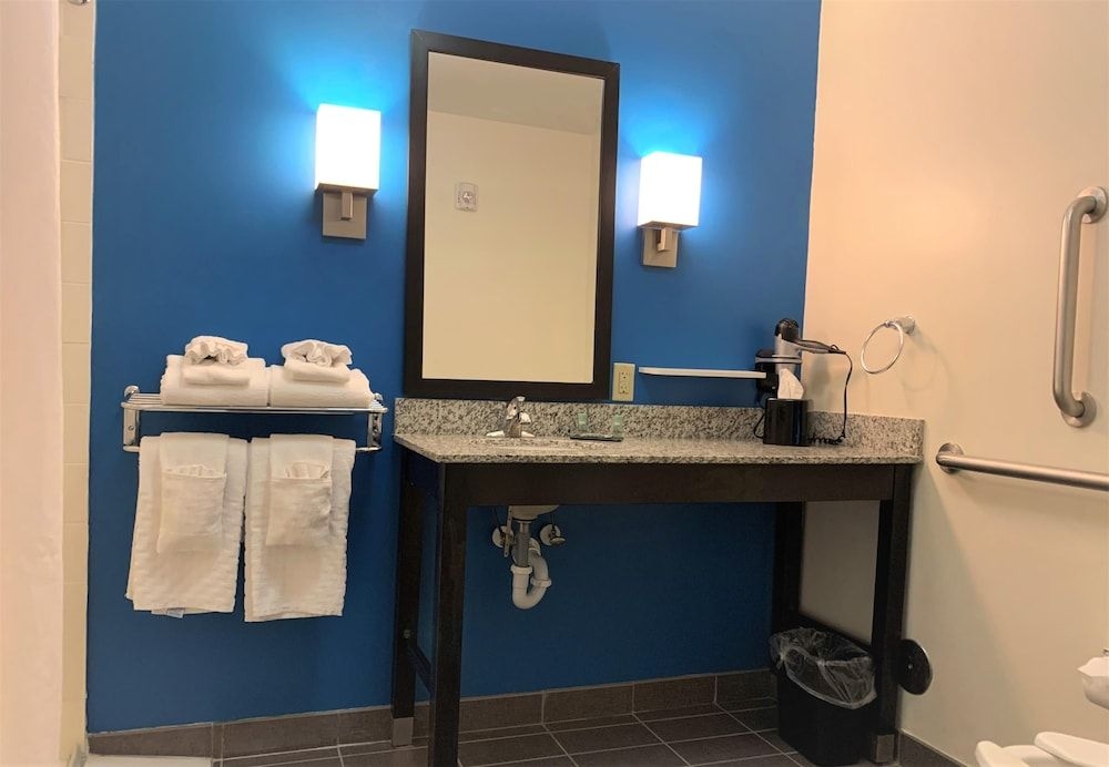 Sleep Inn & Suites3