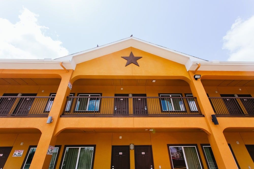 Moonlight Suites0