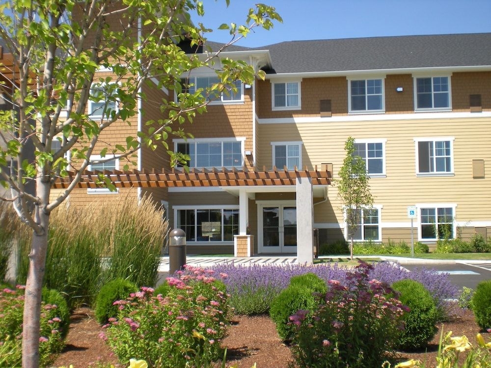 Ledgestone Hotel3