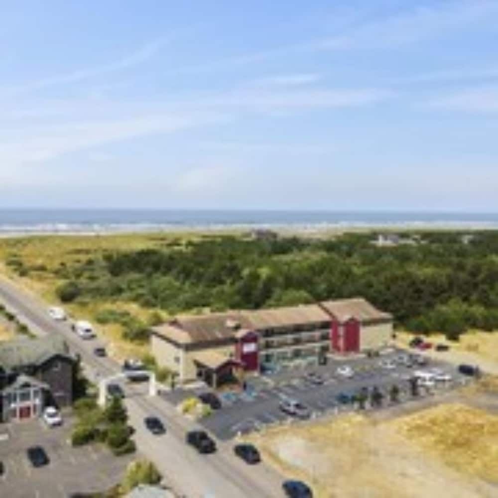 CEDARS OCEAN VIEW INN1