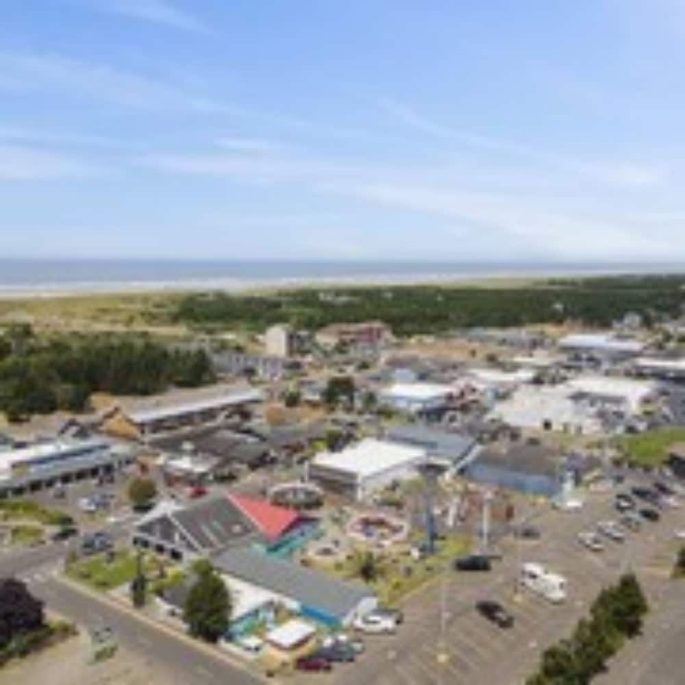 CEDARS OCEAN VIEW INN2
