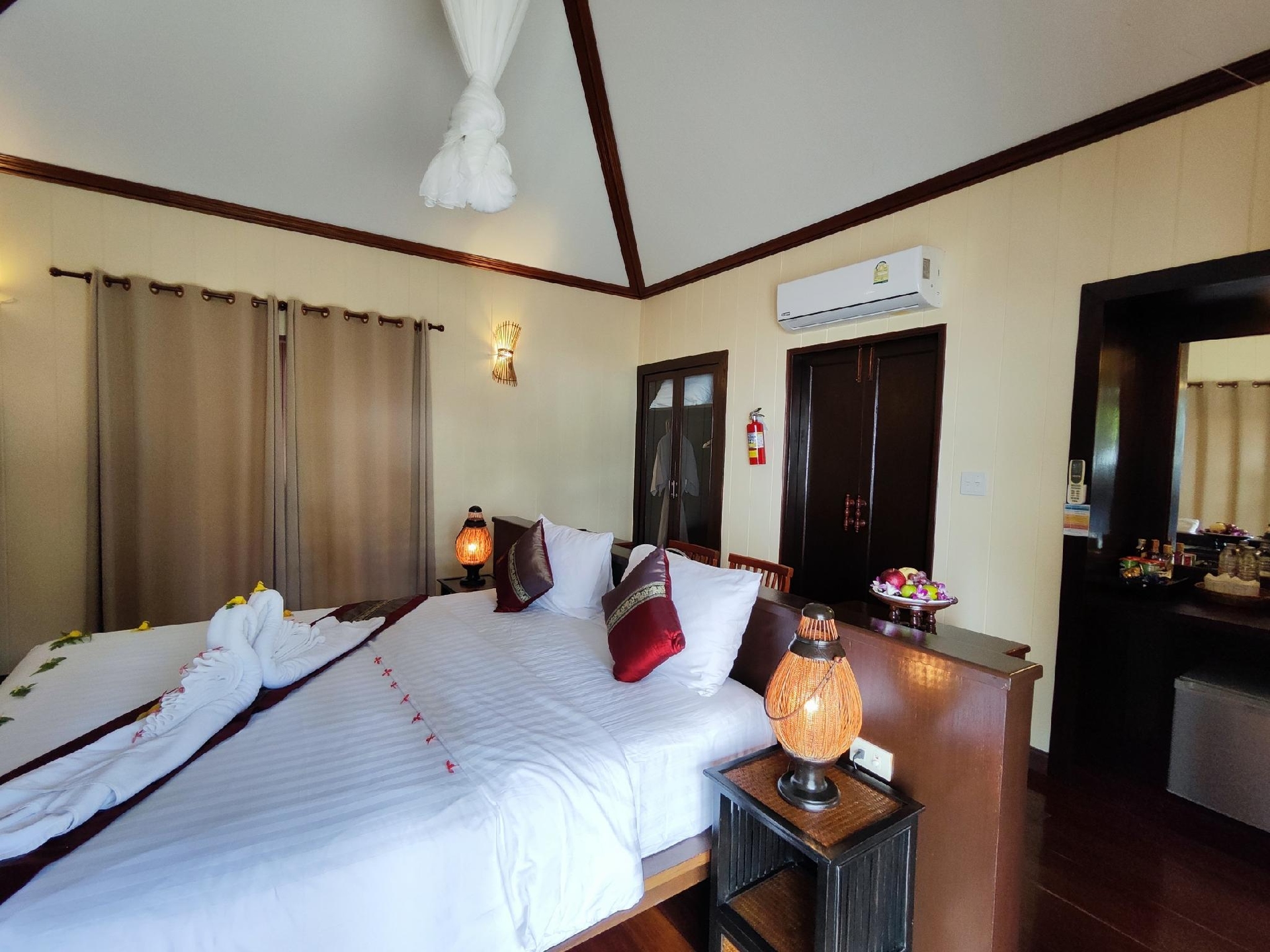 เกาะมุก สิวาลัยบีช รีสอร์ท (Koh Mook Sivalai Beach Resort)1