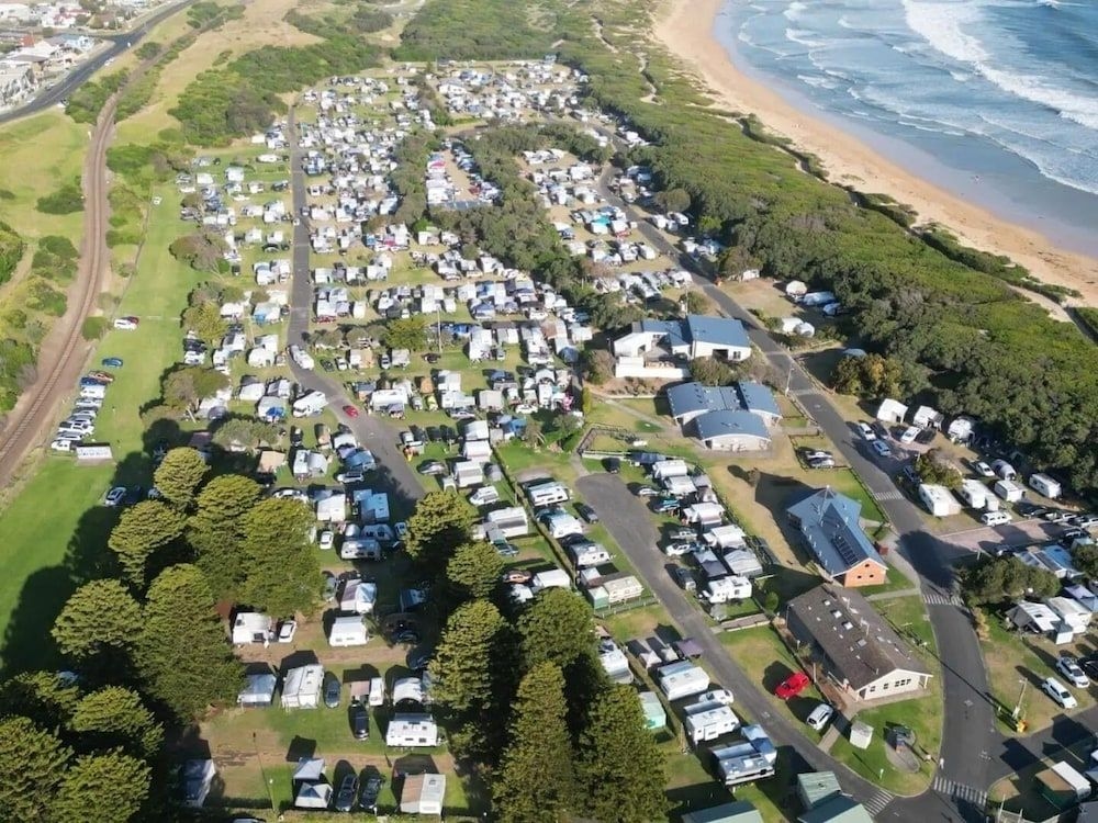 Surfside Holiday Park0