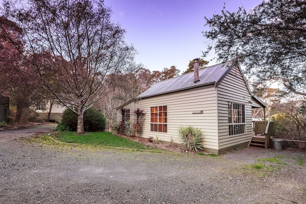 The Cottages at Hepburn Springs1