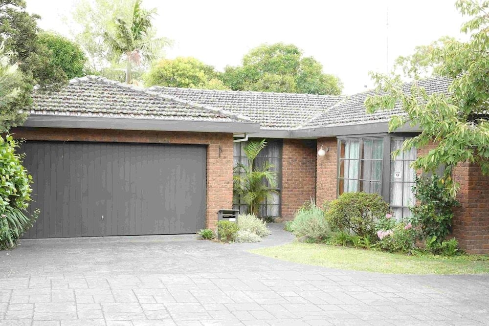 Hawthorn Holiday House2
