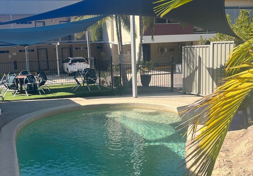 Nambour Heights Motel3