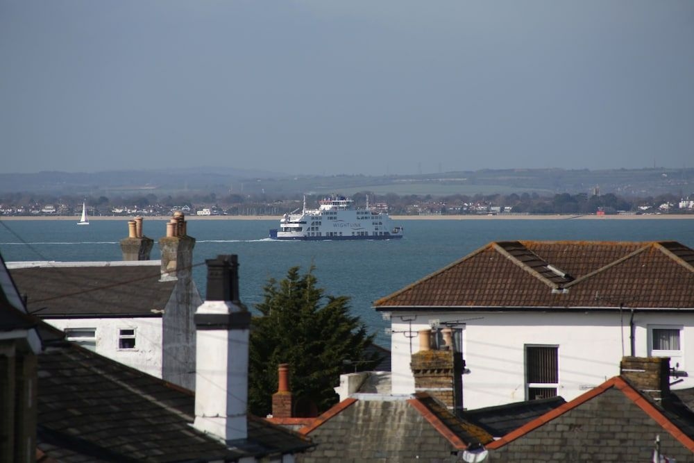 Dorset Hotel2