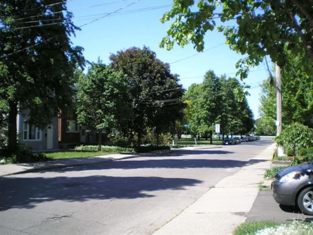 Sunnyside Bed and Breakfast0