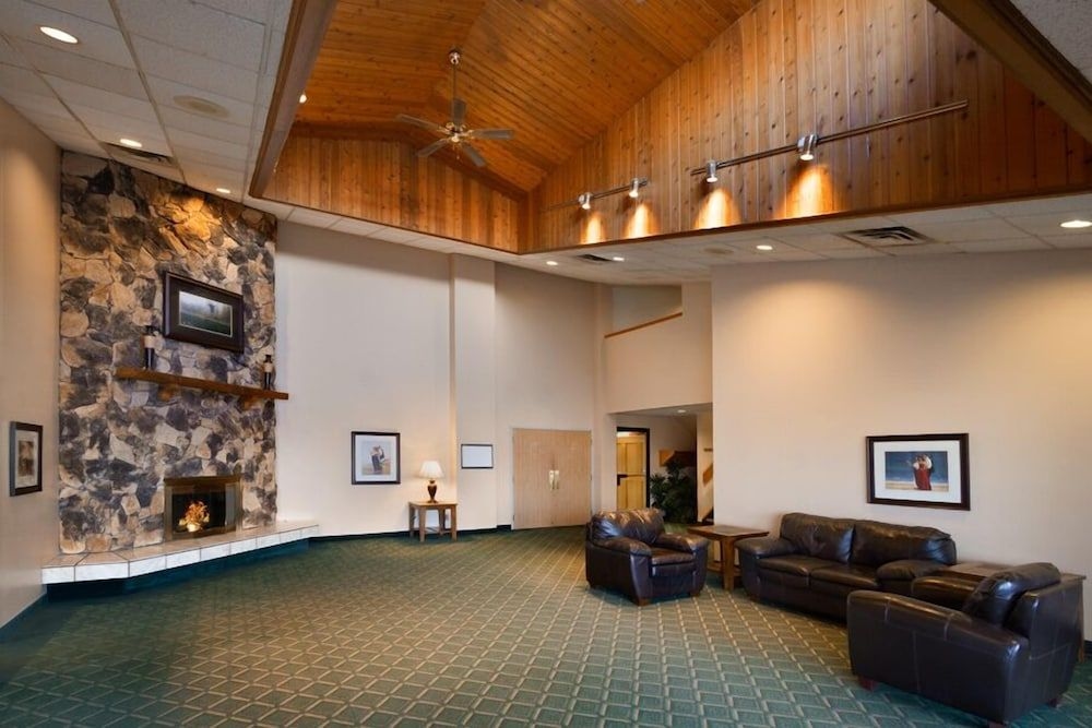 TRAVELODGE HOTEL SLAVE LAKE3