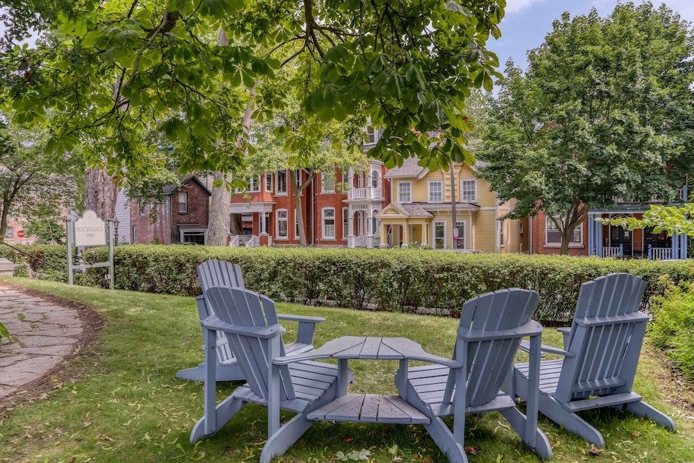 Hochelaga Inn4