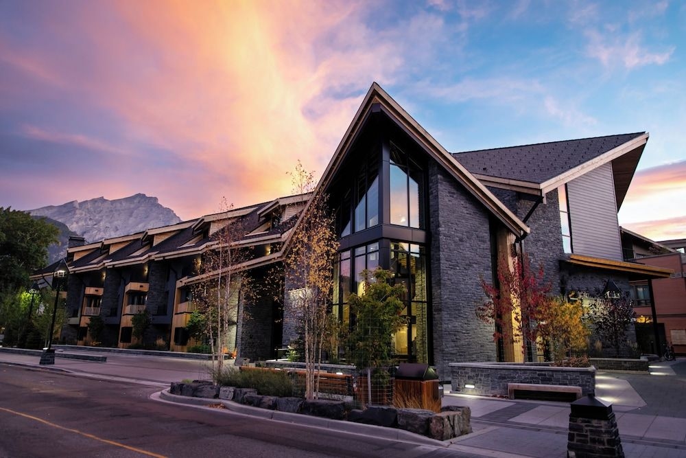 Homestead Inn Banff1