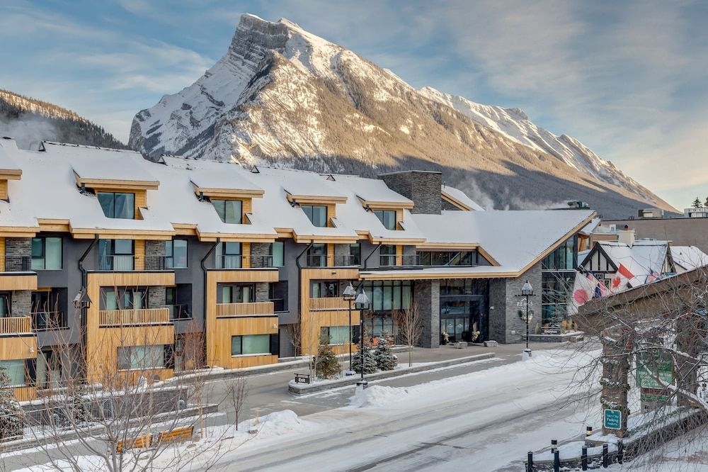 Homestead Inn Banff0
