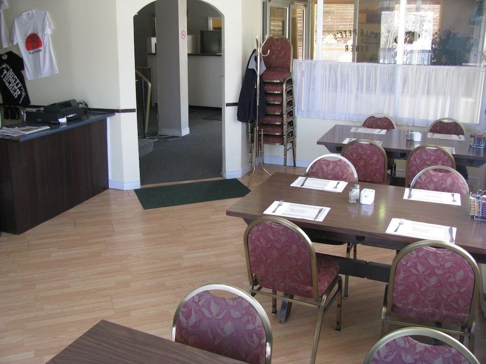 Prospect Inn1