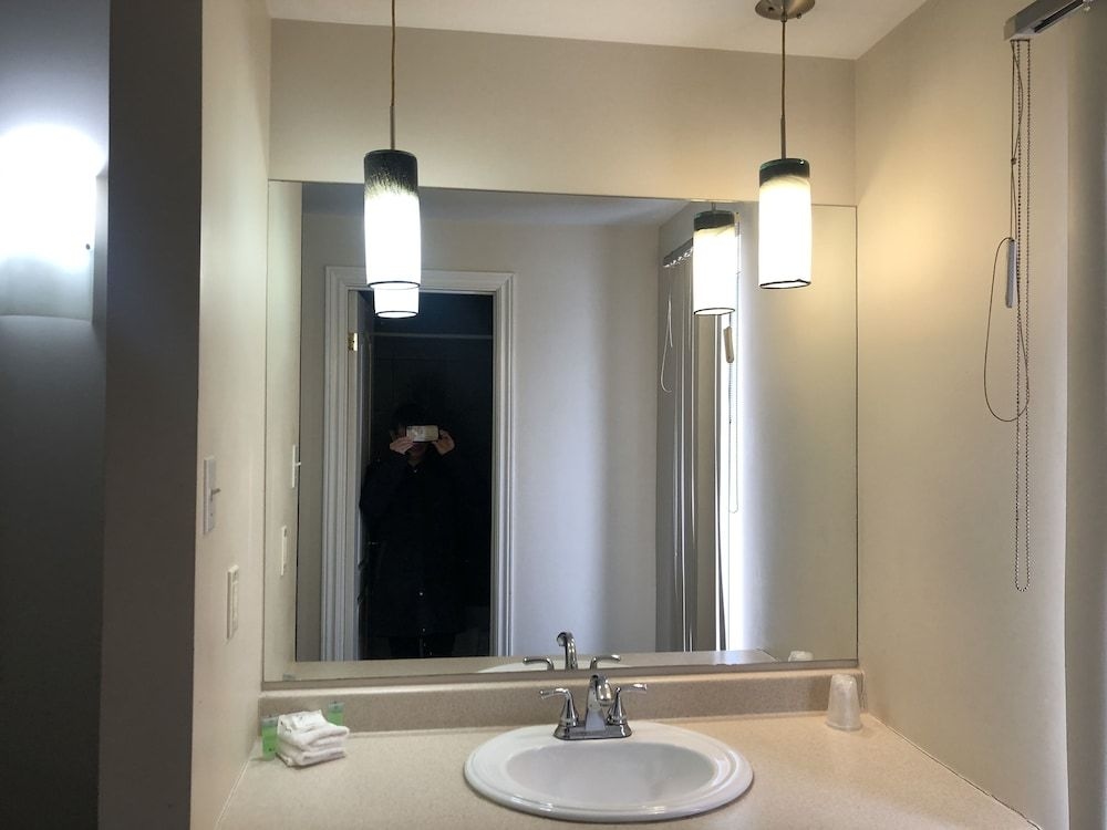 Motel Falcon4