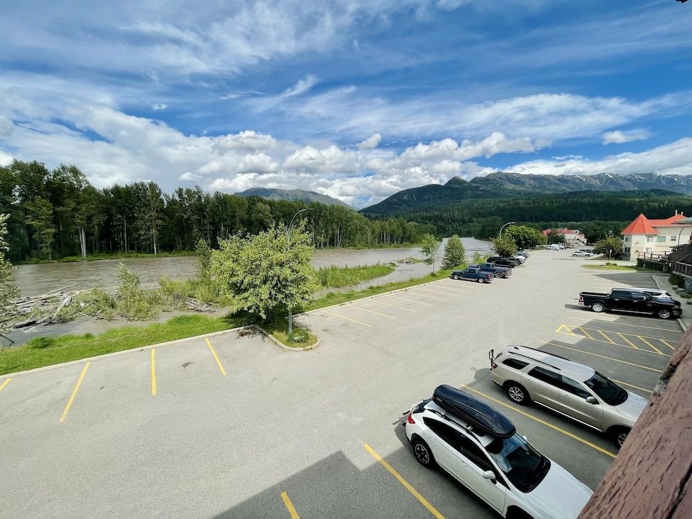FERNIE STANFORD RESORT0