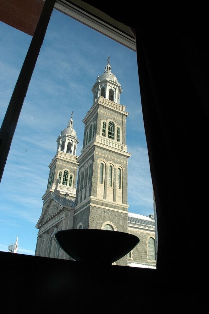 Hotel Chicoutimi0