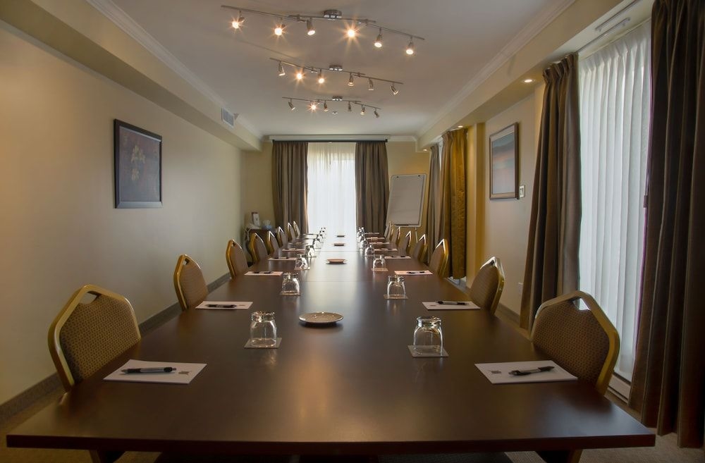 Hotel Brossard3