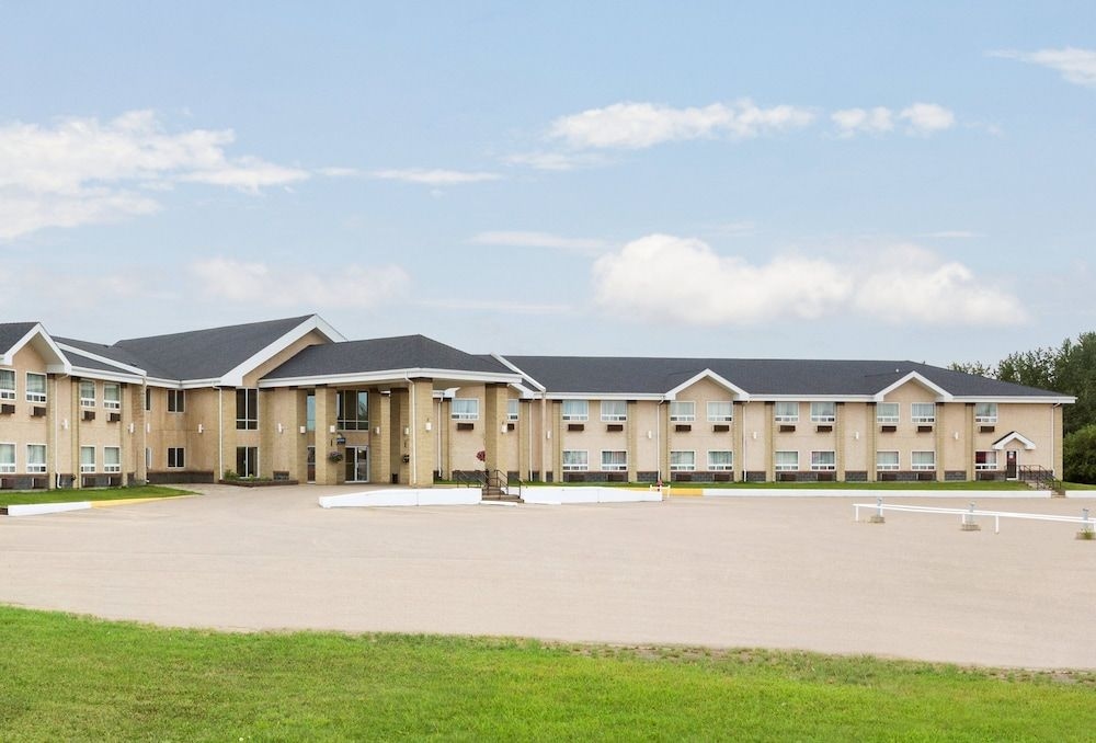 Days Inn High Prairie0