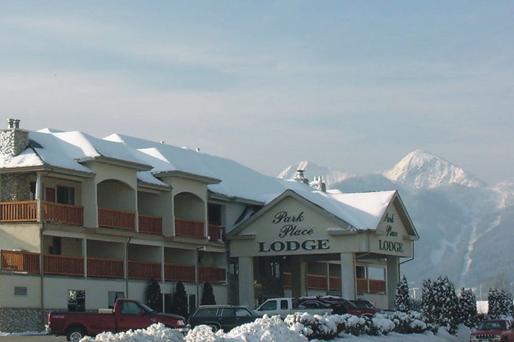 PARK PLACE LODGE2