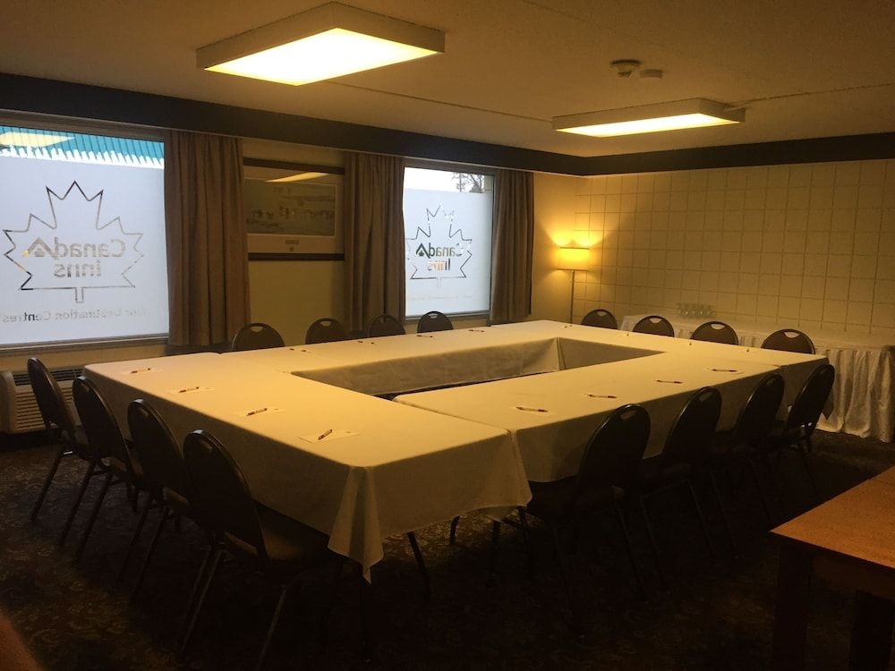 Canad Inns Destination Centre Transcona3