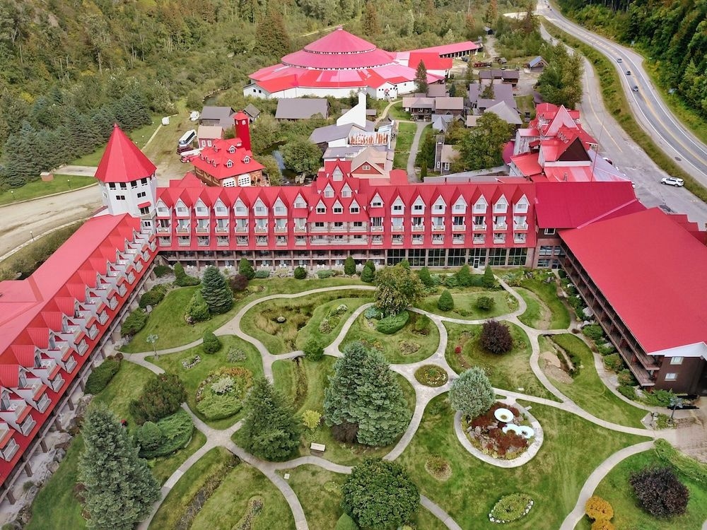 Three Valley Lake Chateau3