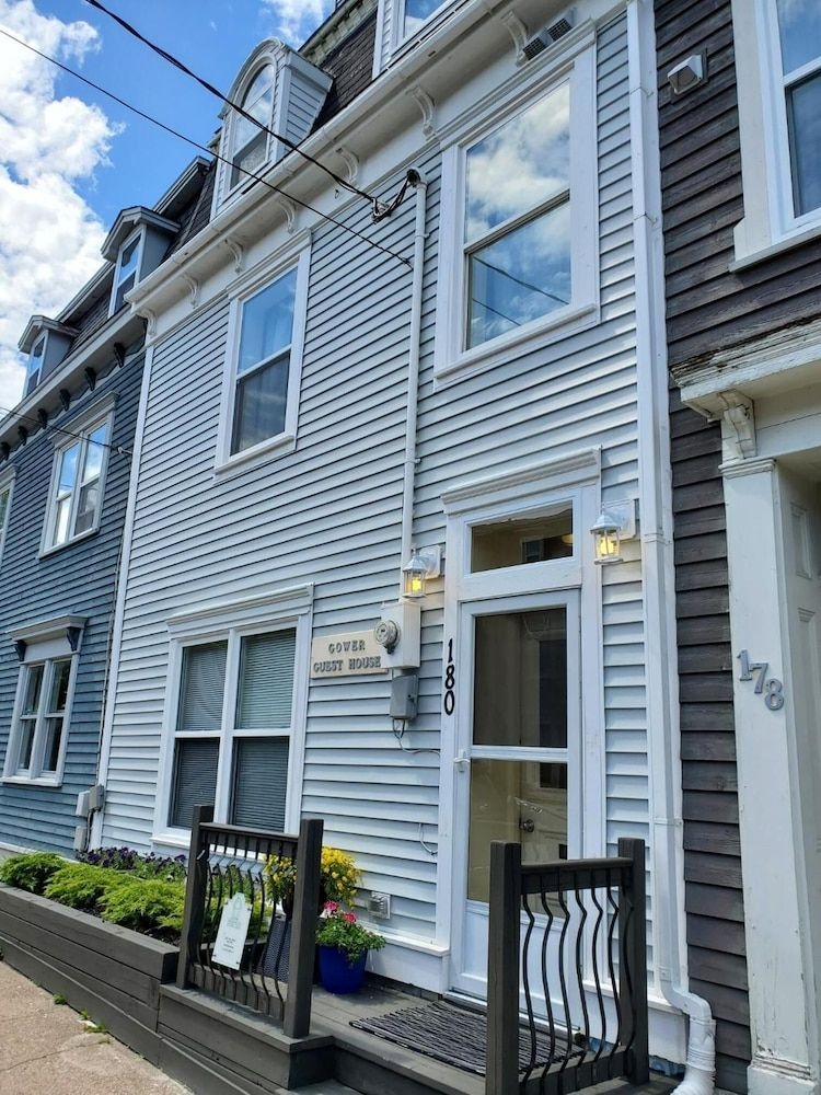 Gower House Downtown1
