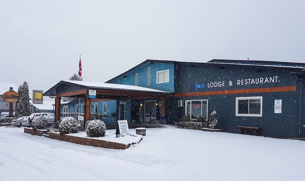 Red Tree Lodge0