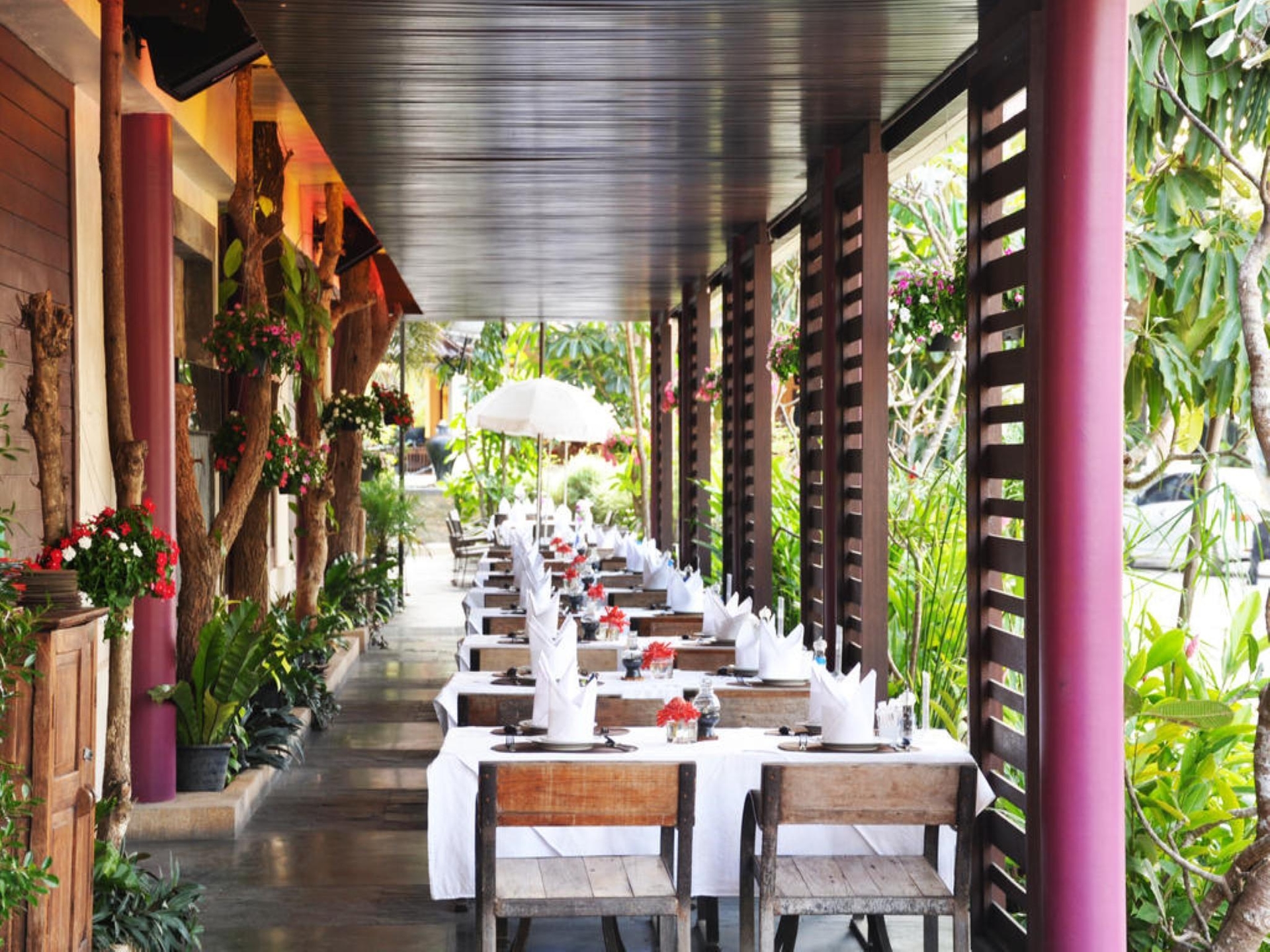 ลาลูน่า โฮเต็ล แอนด์ รีสอร์ท (Laluna Hotel and Resort)2
