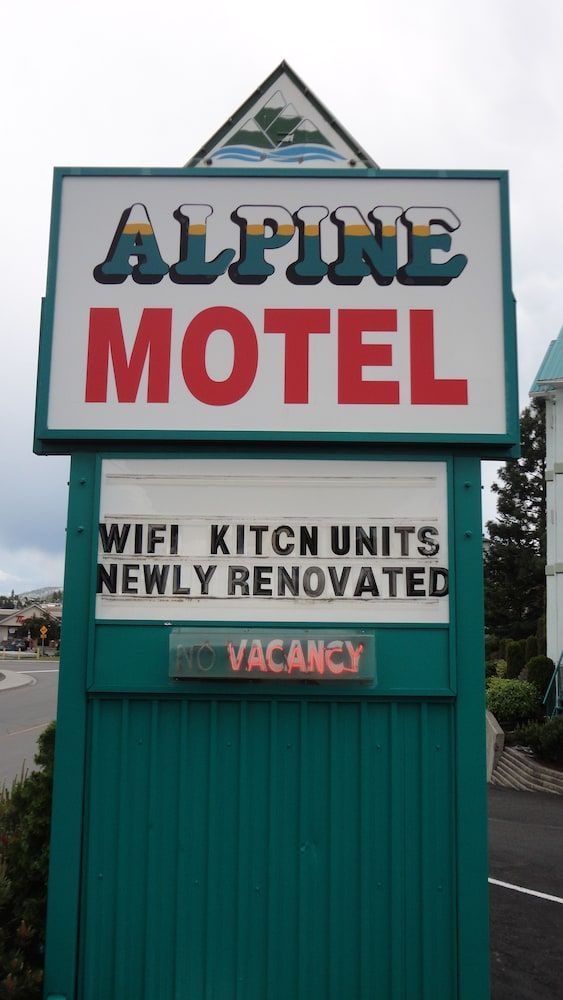 ALPINE MOTEL2