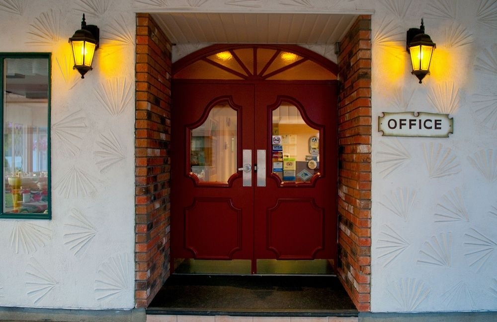Grama's Inn4