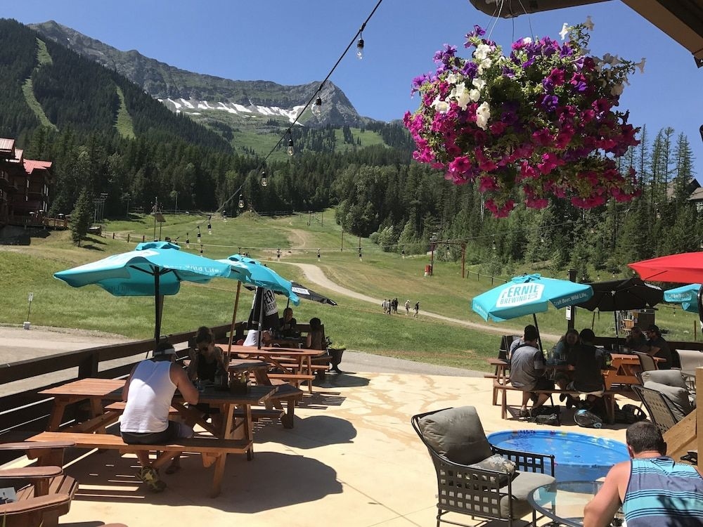 The Griz Inn2