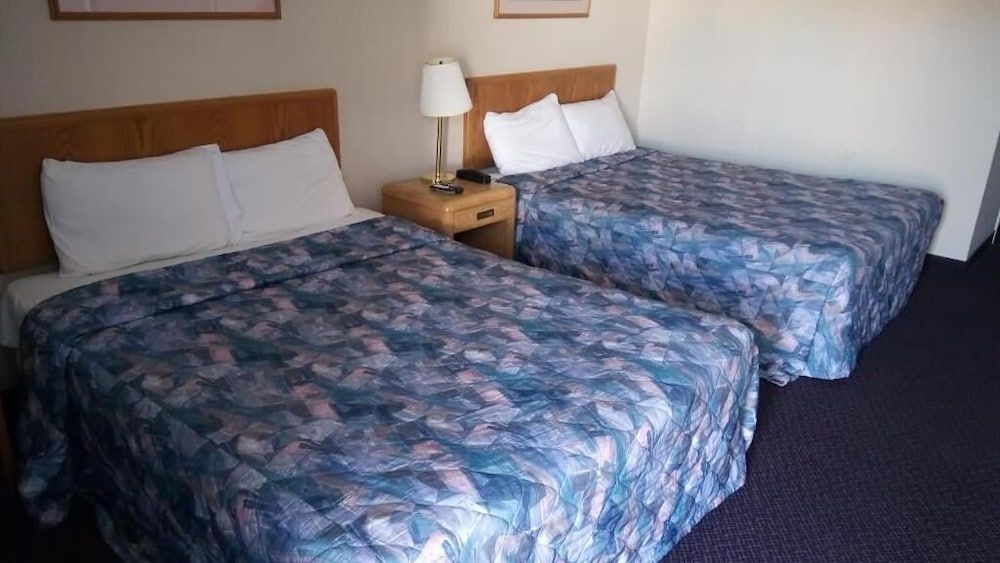 Tropicana Inn3