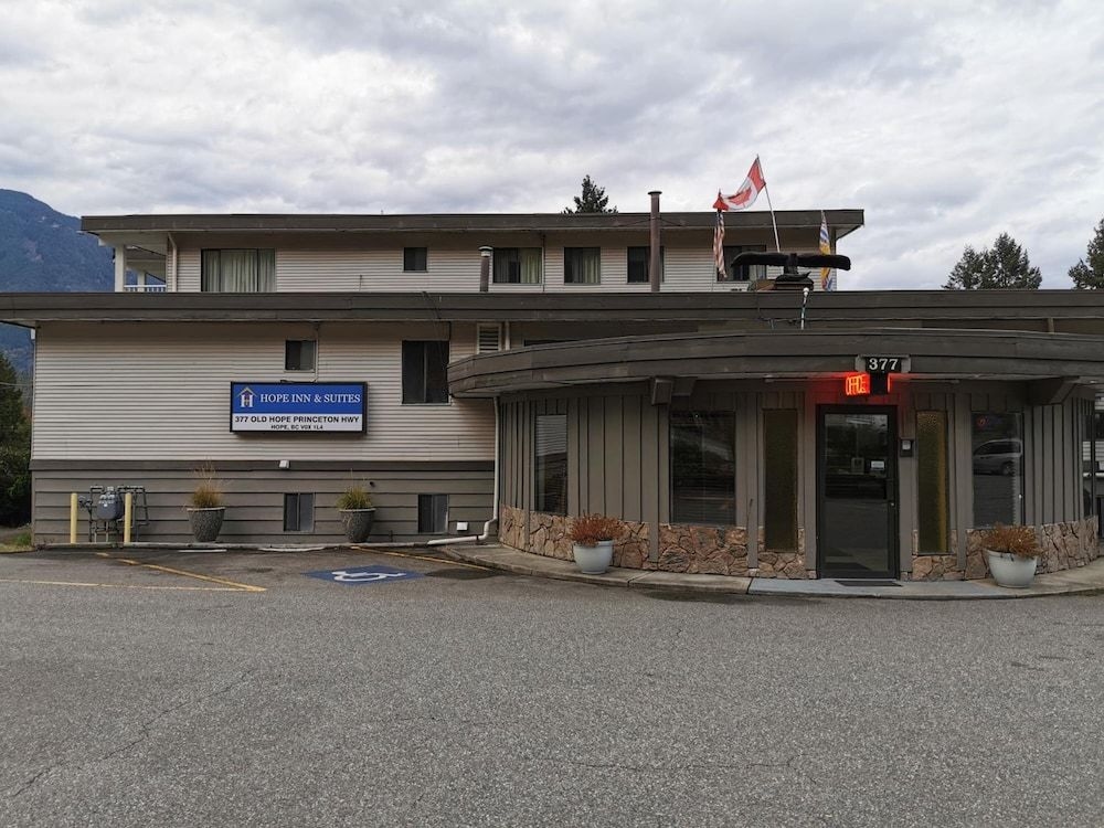 Canadas Best Value Inn - Hope2