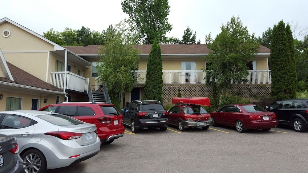 Rainbow Inn3
