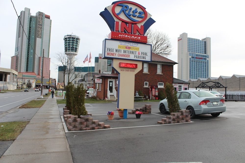 Ritz Inn Niagara0